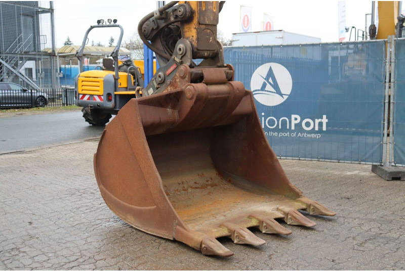 Pelle sur chenille Liebherr R926 WLC: photos 9