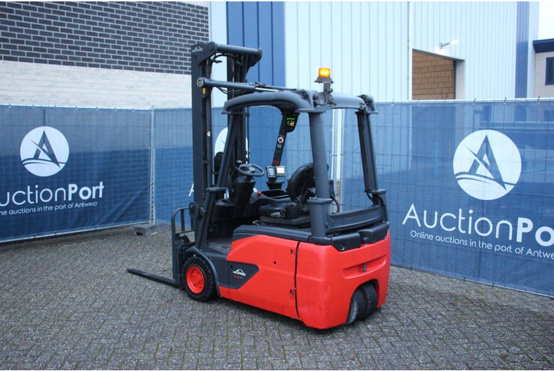 Linde E16-02 - Chariot élévateur électrique: photos 3 Linde E16-02 - Chariot élévateur électrique: photos 3