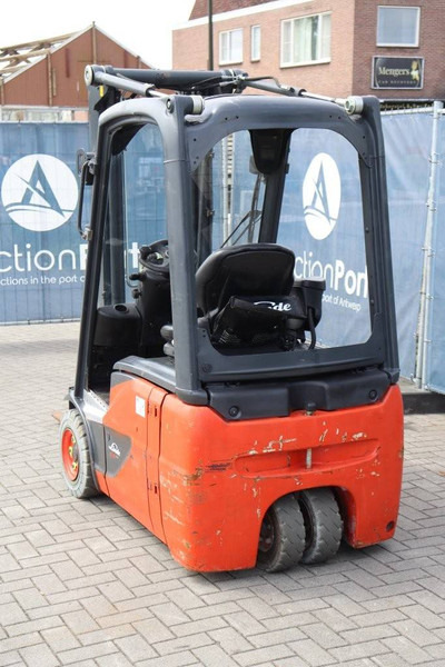 Linde E16C-02 - Chariot élévateur électrique: photos 5 Linde E16C-02 - Chariot élévateur électrique: photos 5