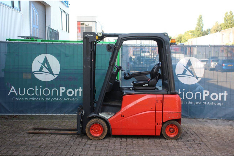 Linde E16PH-01 - Chariot élévateur électrique: photos 2 Linde E16PH-01 - Chariot élévateur électrique: photos 2