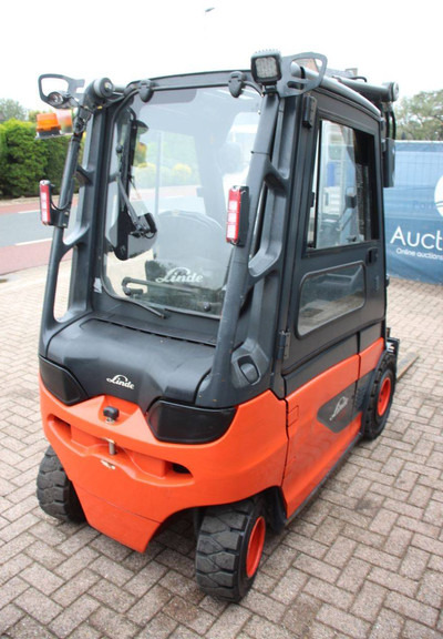 Linde E25-01 - Chariot élévateur électrique: photos 5 Linde E25-01 - Chariot élévateur électrique: photos 5