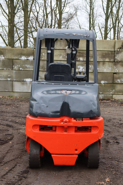 Linde E25-02 - Chariot élévateur électrique: photos 5 Linde E25-02 - Chariot élévateur électrique: photos 5