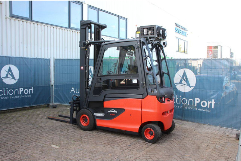 Linde E25HL-01/600 - Chariot élévateur électrique: photos 3 Linde E25HL-01/600 - Chariot élévateur électrique: photos 3