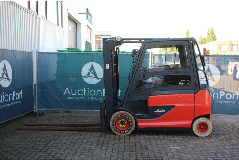 Linde E30-HL/600-01 - Chariot élévateur électrique: photos 2 Linde E30-HL/600-01 - Chariot élévateur électrique: photos 2
