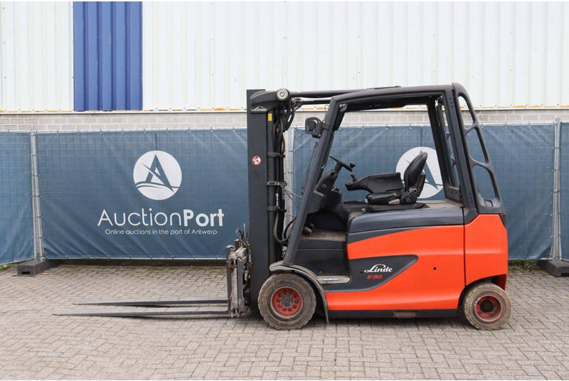 Linde E30HL-01/600 - Chariot élévateur électrique: photos 2 Linde E30HL-01/600 - Chariot élévateur électrique: photos 2