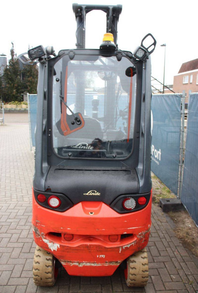 Linde E35 - Chariot élévateur électrique: photos 4 Linde E35 - Chariot élévateur électrique: photos 4