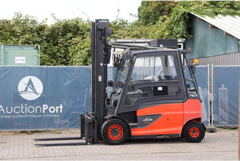 Linde E40HL-01/600 - Chariot élévateur électrique: photos 1 Linde E40HL-01/600 - Chariot élévateur électrique: photos 1