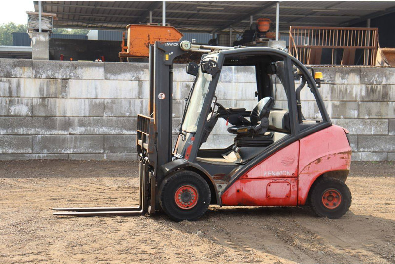 Linde H30D - Chariot élévateur diesel: photos 1 Linde H30D - Chariot élévateur diesel: photos 1