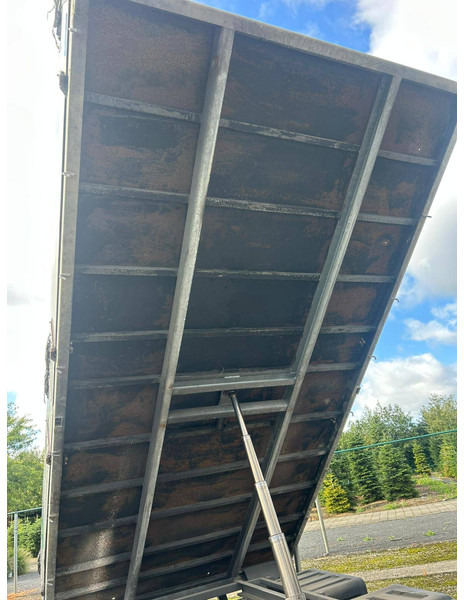 Mercedes-Benz Sprinter (I - update) CDI - Utilitaire benne: photos 3 Mercedes-Benz Sprinter (I - update) CDI - Utilitaire benne: photos 3