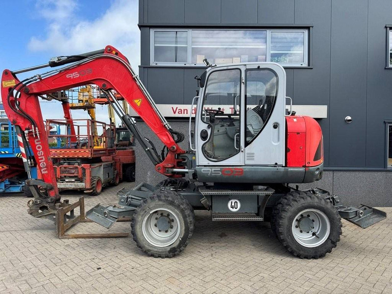 Neuson 9503WD - Pelle sur pneus: photos 2 Neuson 9503WD - Pelle sur pneus: photos 2