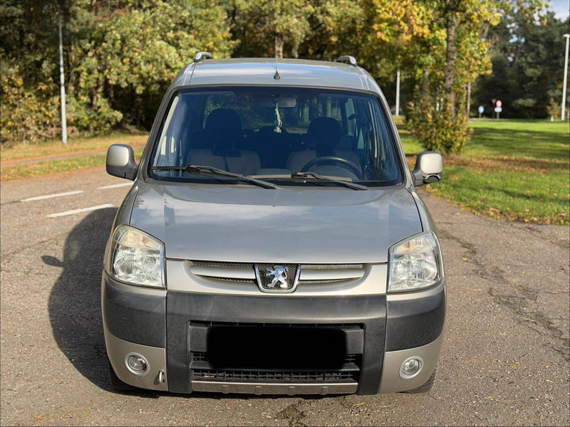 Peugeot Partner 1.6 HDI - Berline: photos 5 Peugeot Partner 1.6 HDI - Berline: photos 5