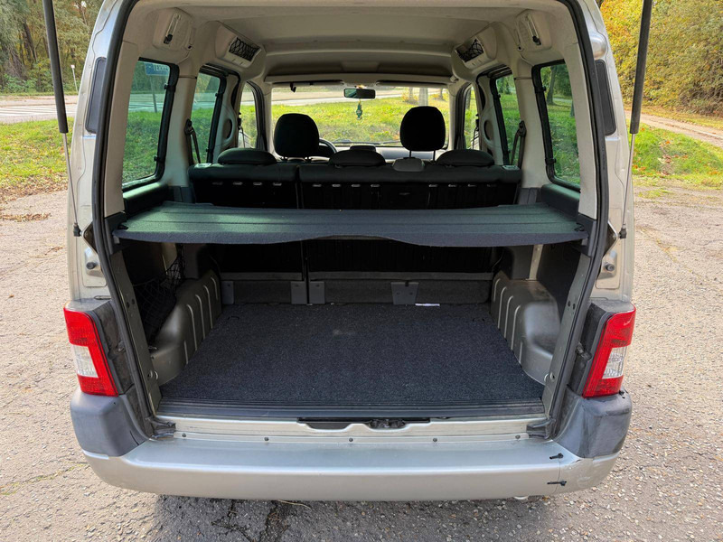 Berline Peugeot Partner 1.6 HDI: photos 8