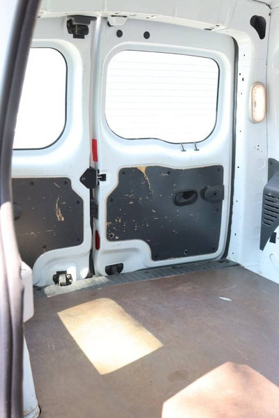 Fourgon utilitaire Renault Kangoo Express Maxi: photos 20