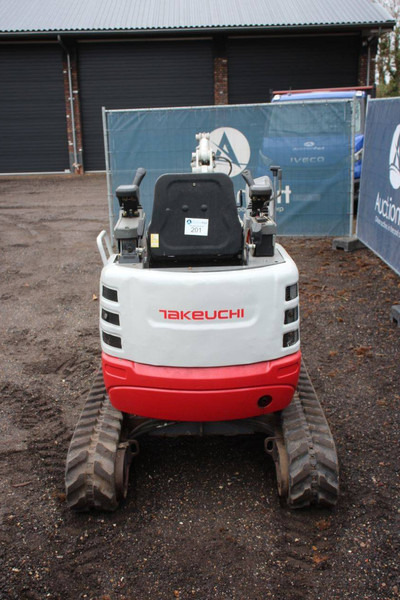 Takeuchi TB215R - Mini pelle: photos 4 Takeuchi TB215R - Mini pelle: photos 4