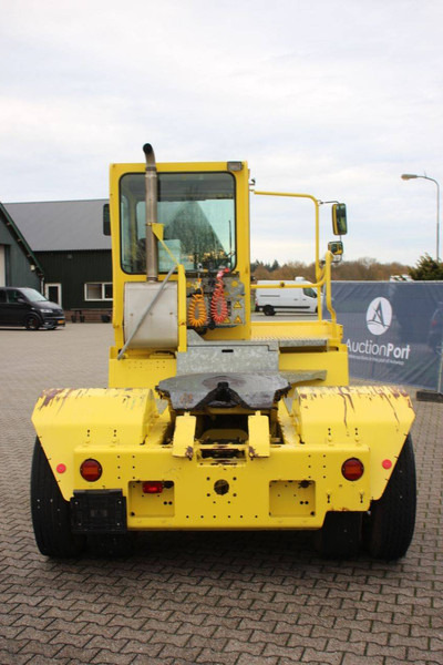 Terberg YT182 - Tracteur portuaire: photos 4 Terberg YT182 - Tracteur portuaire: photos 4