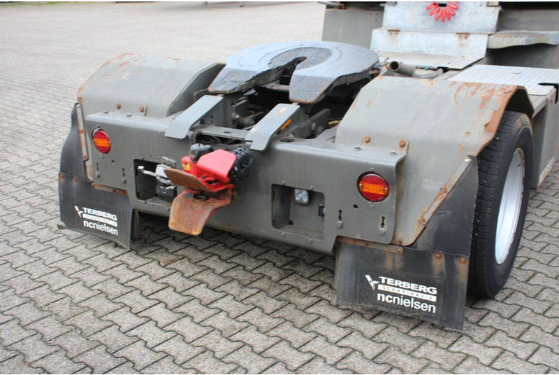 Tracteur portuaire Terberg YT182: photos 19 Tracteur portuaire Terberg YT182: photos 19