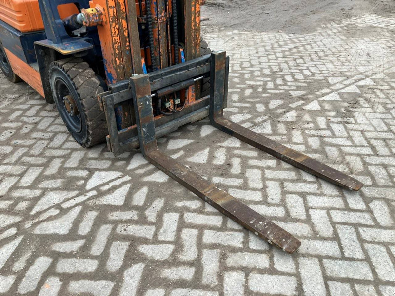 Chariot élévateur à gaz Toyota 42-5FGF 25: photos 8