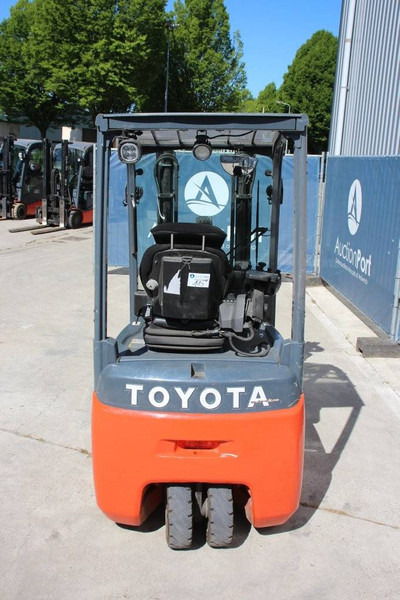 Toyota 8FBE16T - Chariot élévateur électrique: photos 4 Toyota 8FBE16T - Chariot élévateur électrique: photos 4