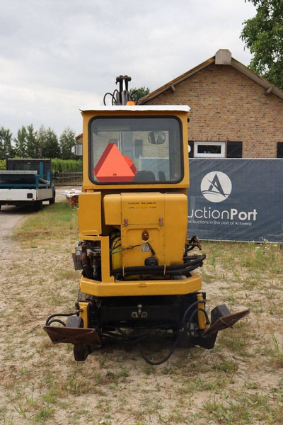 VERMEER ERM S 500 - Pelle sur pneus: photos 5 VERMEER ERM S 500 - Pelle sur pneus: photos 5