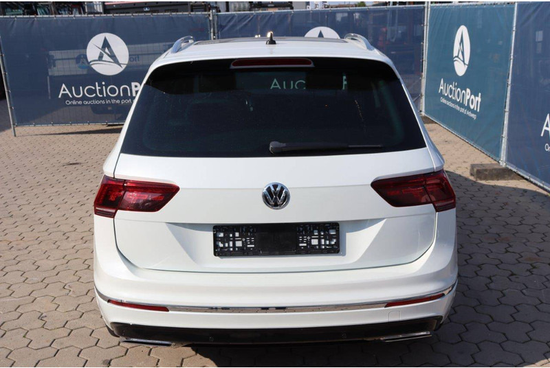 Volkswagen Tiguan R line - Voiture: photos 5 Volkswagen Tiguan R line - Voiture: photos 5