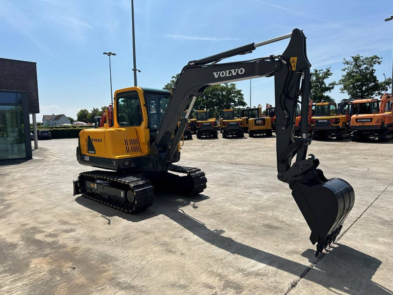 Volvo EC55B - Pelle sur chenille: photos 3 Volvo EC55B - Pelle sur chenille: photos 3