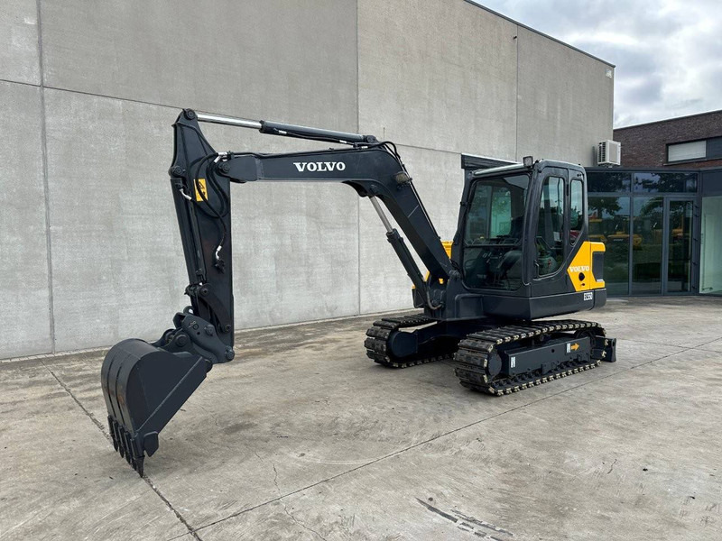 Volvo EC55D - Pelle sur chenille: photos 1 Volvo EC55D - Pelle sur chenille: photos 1