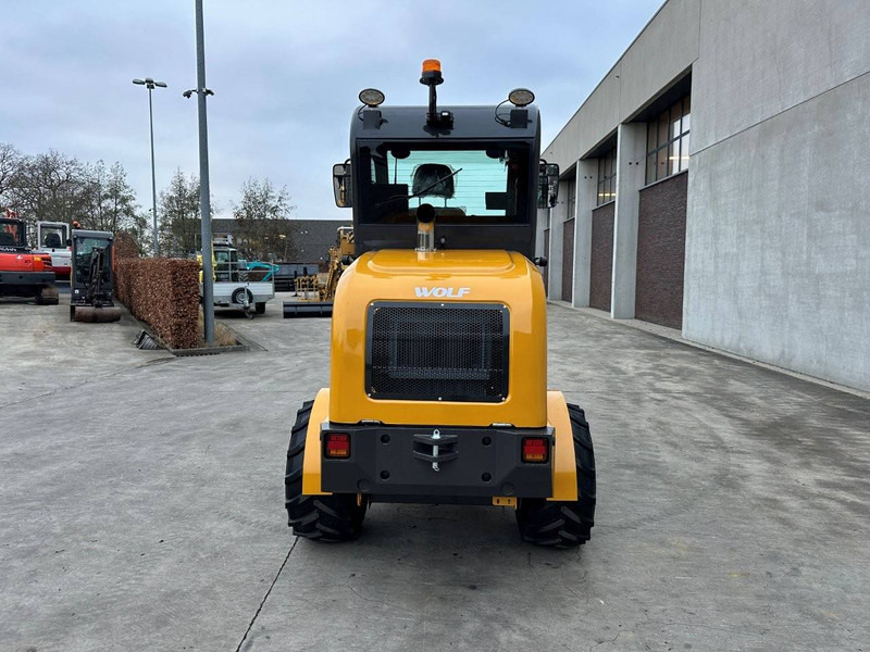 WOLF MINI 780T - Chargeuse sur pneus: photos 5 WOLF MINI 780T - Chargeuse sur pneus: photos 5