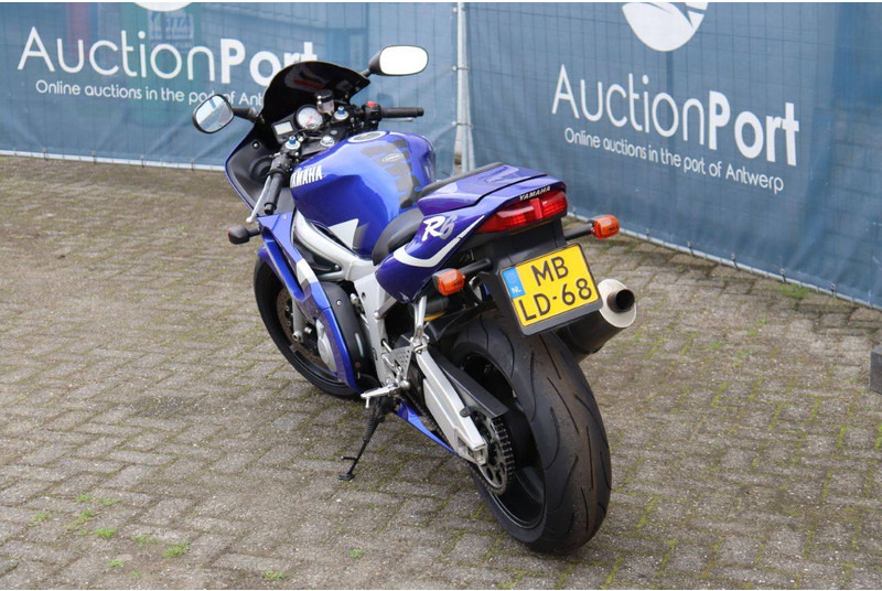 Yamaha YZF-R6 - Motocyclette: photos 4 Yamaha YZF-R6 - Motocyclette: photos 4