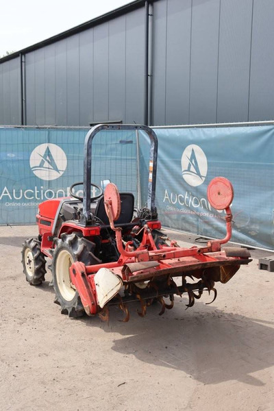 Yanmar - Tracteur agricole: photos 3 Yanmar - Tracteur agricole: photos 3