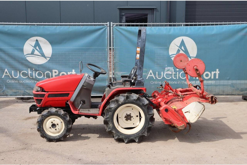 Yanmar - Tracteur agricole: photos 2 Yanmar - Tracteur agricole: photos 2