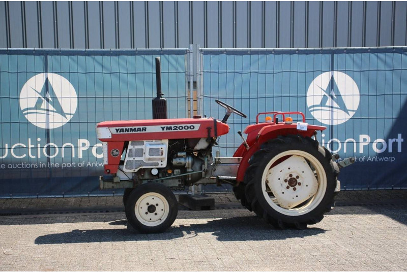 Yanmar YM2000 - Tracteur agricole: photos 1 Yanmar YM2000 - Tracteur agricole: photos 1