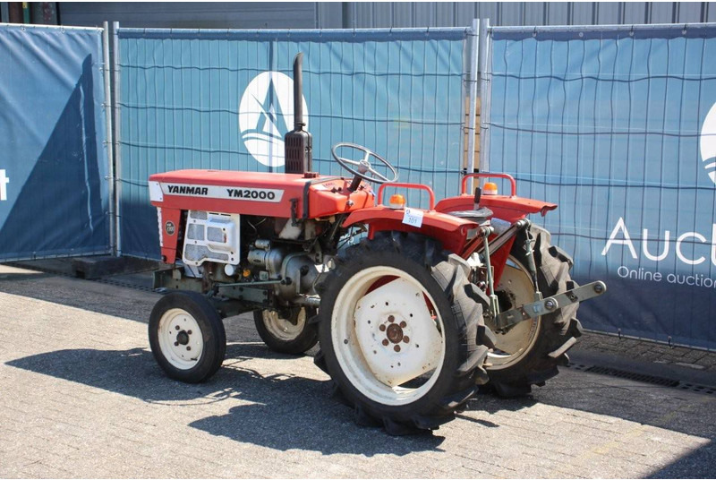 Yanmar YM2000 - Tracteur agricole: photos 3 Yanmar YM2000 - Tracteur agricole: photos 3