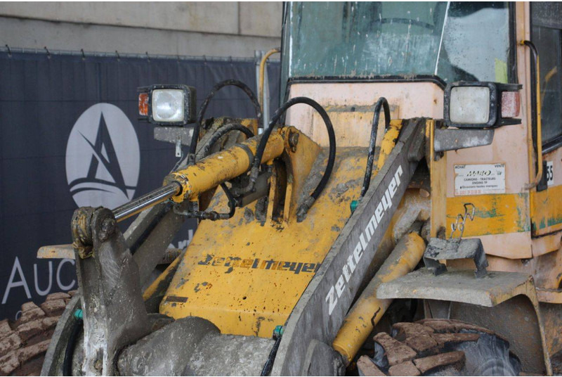 Chargeuse sur pneus Zettelmeyer ZL 502B: photos 10 Chargeuse sur pneus Zettelmeyer ZL 502B: photos 10