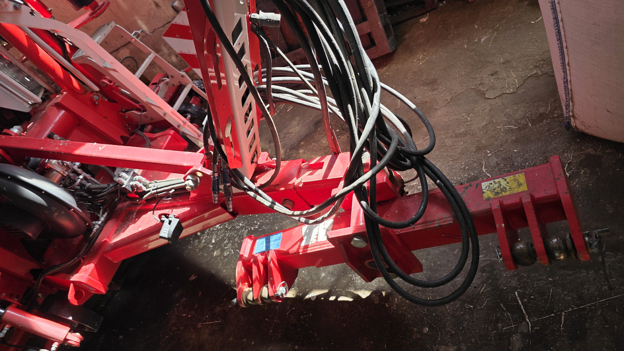 Combiné de semis PÖTTINGER Terrasem C6 Artis: photos 12 Combiné de semis PÖTTINGER Terrasem C6 Artis: photos 12