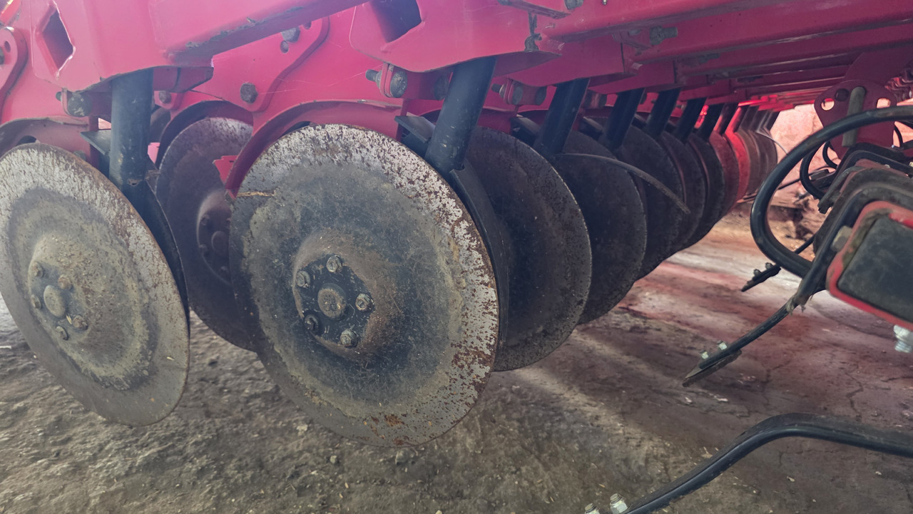 Combiné de semis PÖTTINGER Terrasem C6 Artis: photos 28 Combiné de semis PÖTTINGER Terrasem C6 Artis: photos 28