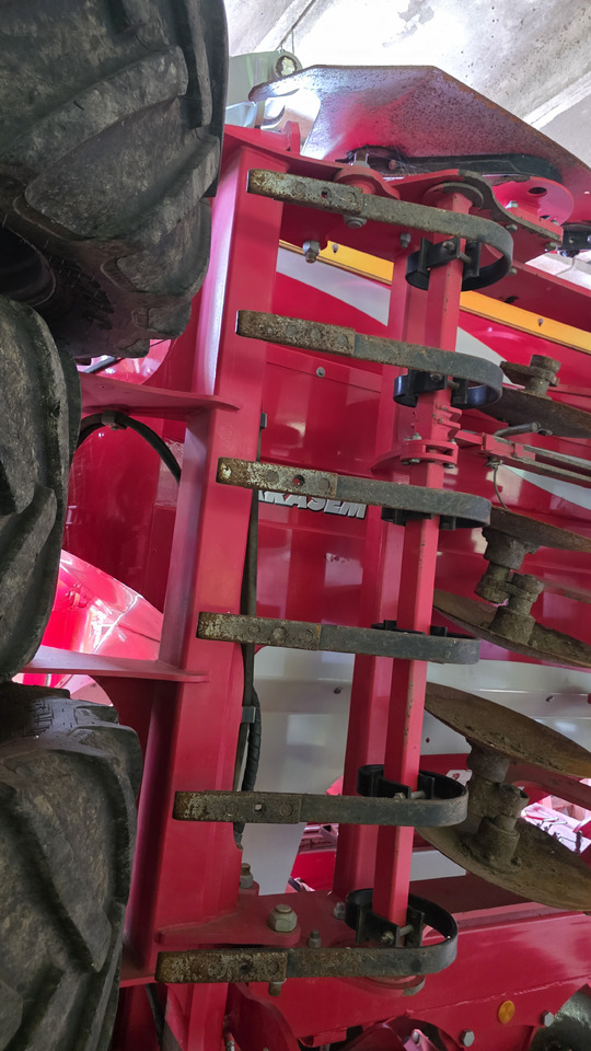 Combiné de semis PÖTTINGER Terrasem C6 Artis: photos 30 Combiné de semis PÖTTINGER Terrasem C6 Artis: photos 30