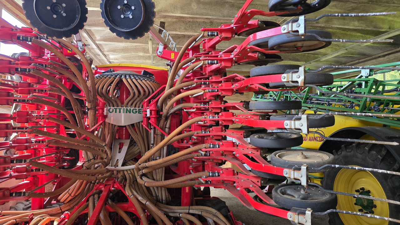 Combiné de semis PÖTTINGER Terrasem C6 Artis: photos 23 Combiné de semis PÖTTINGER Terrasem C6 Artis: photos 23