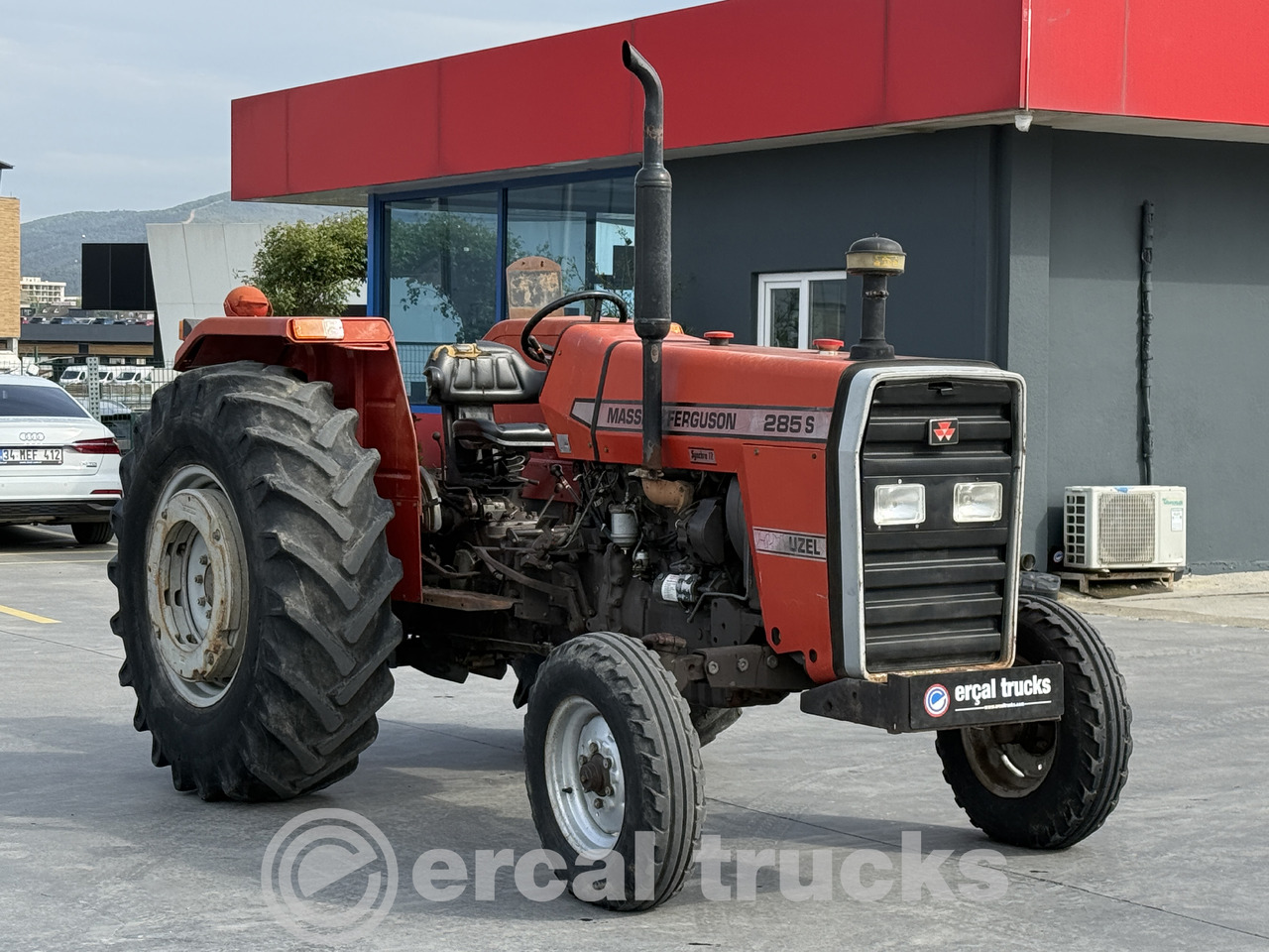 MASSEY FERGUSON 1996 MASSEY FERGUSON 285 S/ TRACTOR - Tracteur agricole: photos 3 MASSEY FERGUSON 1996 MASSEY FERGUSON 285 S/ TRACTOR - Tracteur agricole: photos 3
