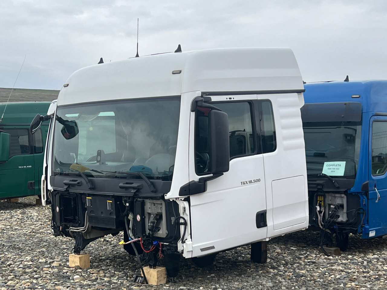 CABINA MAN TGX TG2 XLX - Cabine pour Camion: photos 2 CABINA MAN TGX TG2 XLX - Cabine pour Camion: photos 2