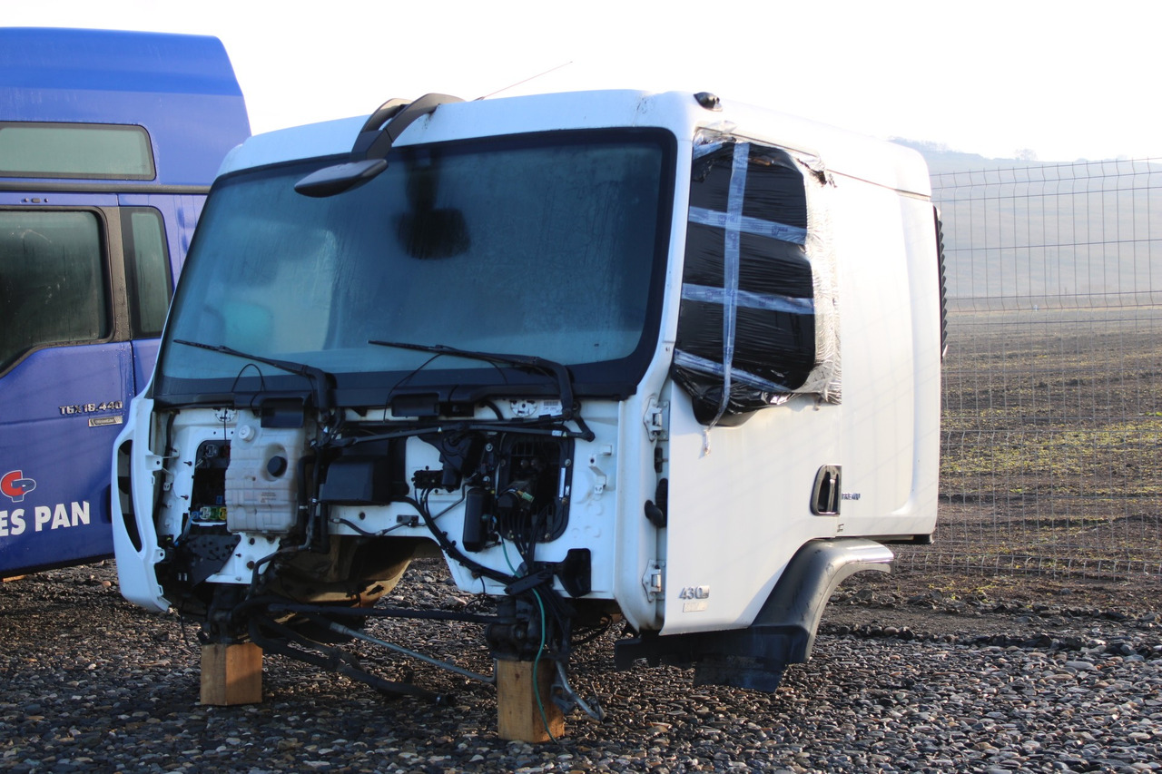 CABINA RENAULT PREMIUM SLEEPER CAB L2H1 - Cabine pour Camion: photos 2 CABINA RENAULT PREMIUM SLEEPER CAB L2H1 - Cabine pour Camion: photos 2