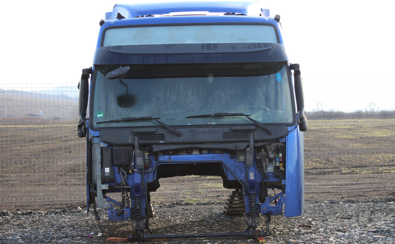 CABINA VOLVO FH13 GLOBETROTTER L2H2 - Cabine pour Camion: photos 1 CABINA VOLVO FH13 GLOBETROTTER L2H2 - Cabine pour Camion: photos 1
