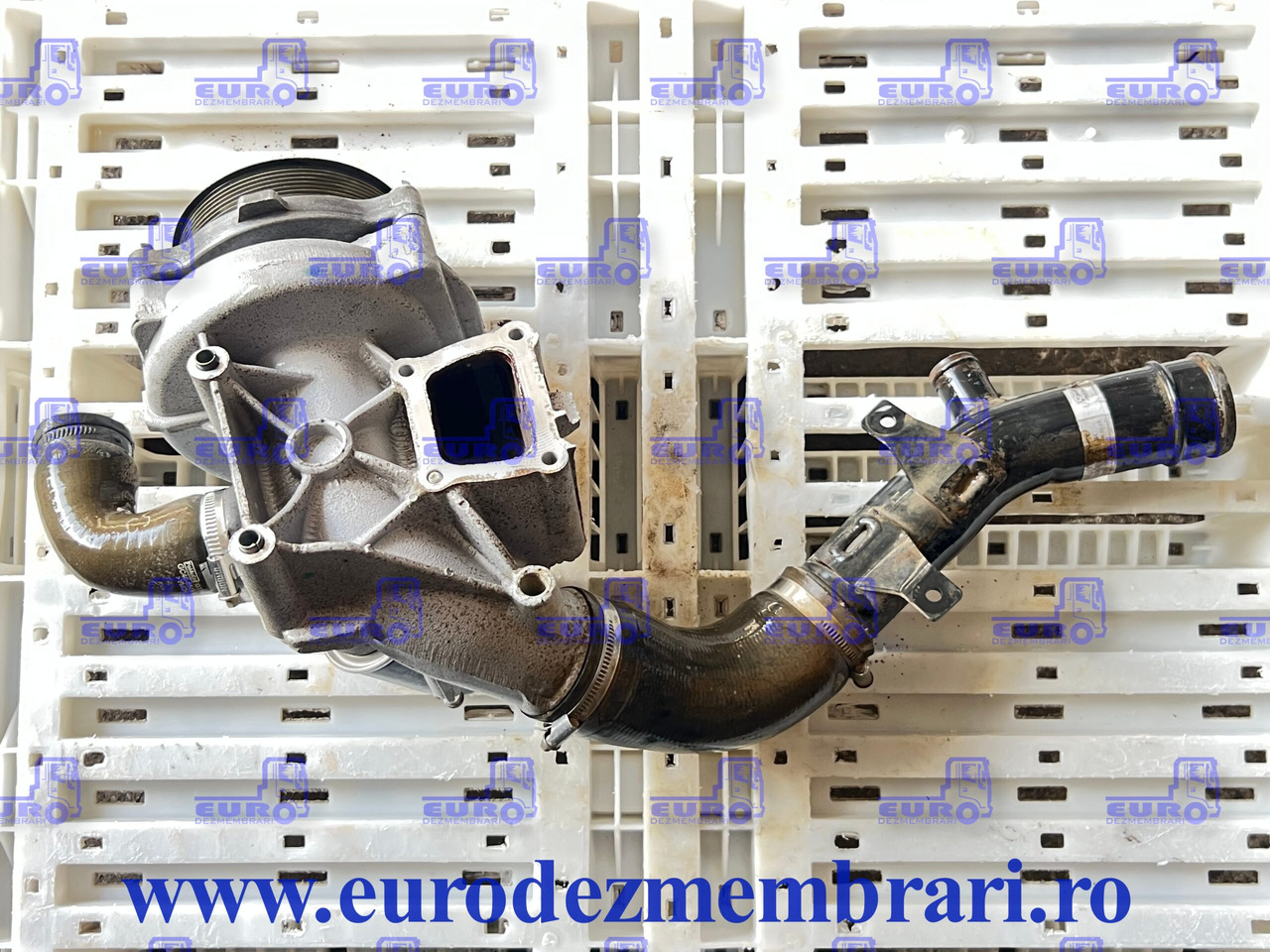 CARCASA POMPA APA + POMPA APA FORD FHR6 GC468505AF - Pompe à liquide de refroidissement pour Camion: photos 2 CARCASA POMPA APA + POMPA APA FORD FHR6 GC468505AF - Pompe à liquide de refroidissement pour Camion: photos 2