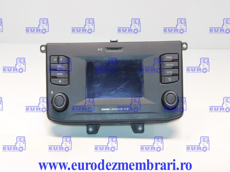 ELEMENT BORD UNITATE MULTIMEDIA AUS SCANIA SUPER 2906950, 2819280 - Panel de instrumentos pour Camion: photos 1 ELEMENT BORD UNITATE MULTIMEDIA AUS SCANIA SUPER 2906950, 2819280 - Panel de instrumentos pour Camion: photos 1