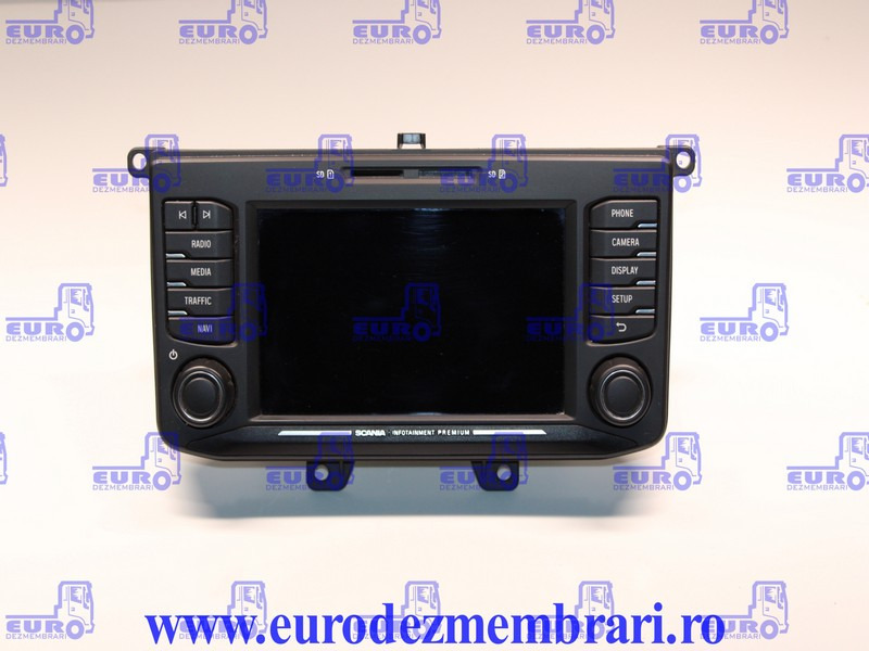ELEMENT BORD UNITATE MULTIMEDIA SCANIA NGS 2583774, 2594721, 2735760, 2635711, 2783088, 2819278, 2819281 - Panel de instrumentos pour Camion: photos 1 ELEMENT BORD UNITATE MULTIMEDIA SCANIA NGS 2583774, 2594721, 2735760, 2635711, 2783088, 2819278, 2819281 - Panel de instrumentos pour Camion: photos 1