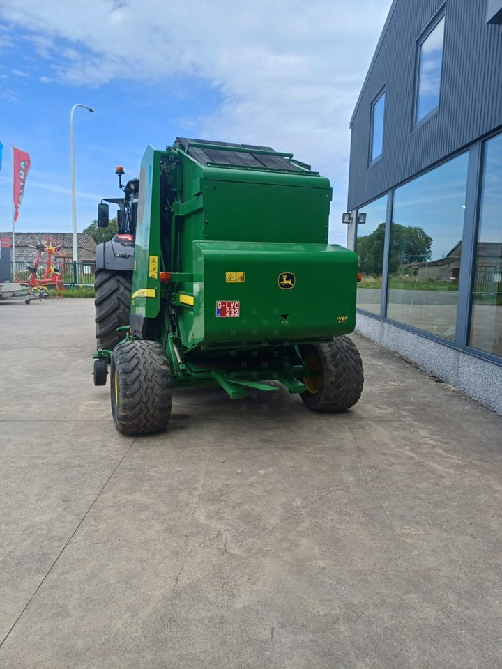 John Deere 592 ROTOFLOW - Presse à balles rondes: photos 2 John Deere 592 ROTOFLOW - Presse à balles rondes: photos 2