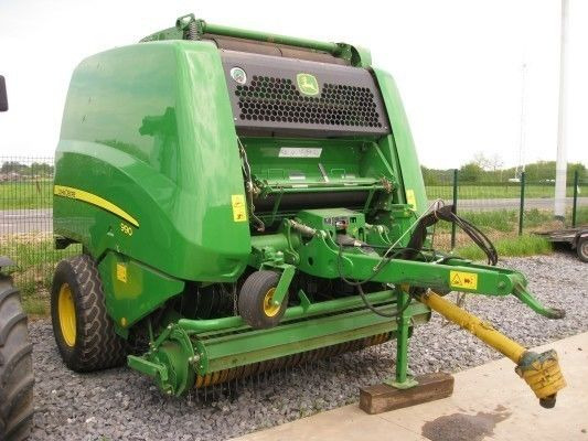 John Deere 990 - Presse à balles rondes: photos 1 John Deere 990 - Presse à balles rondes: photos 1