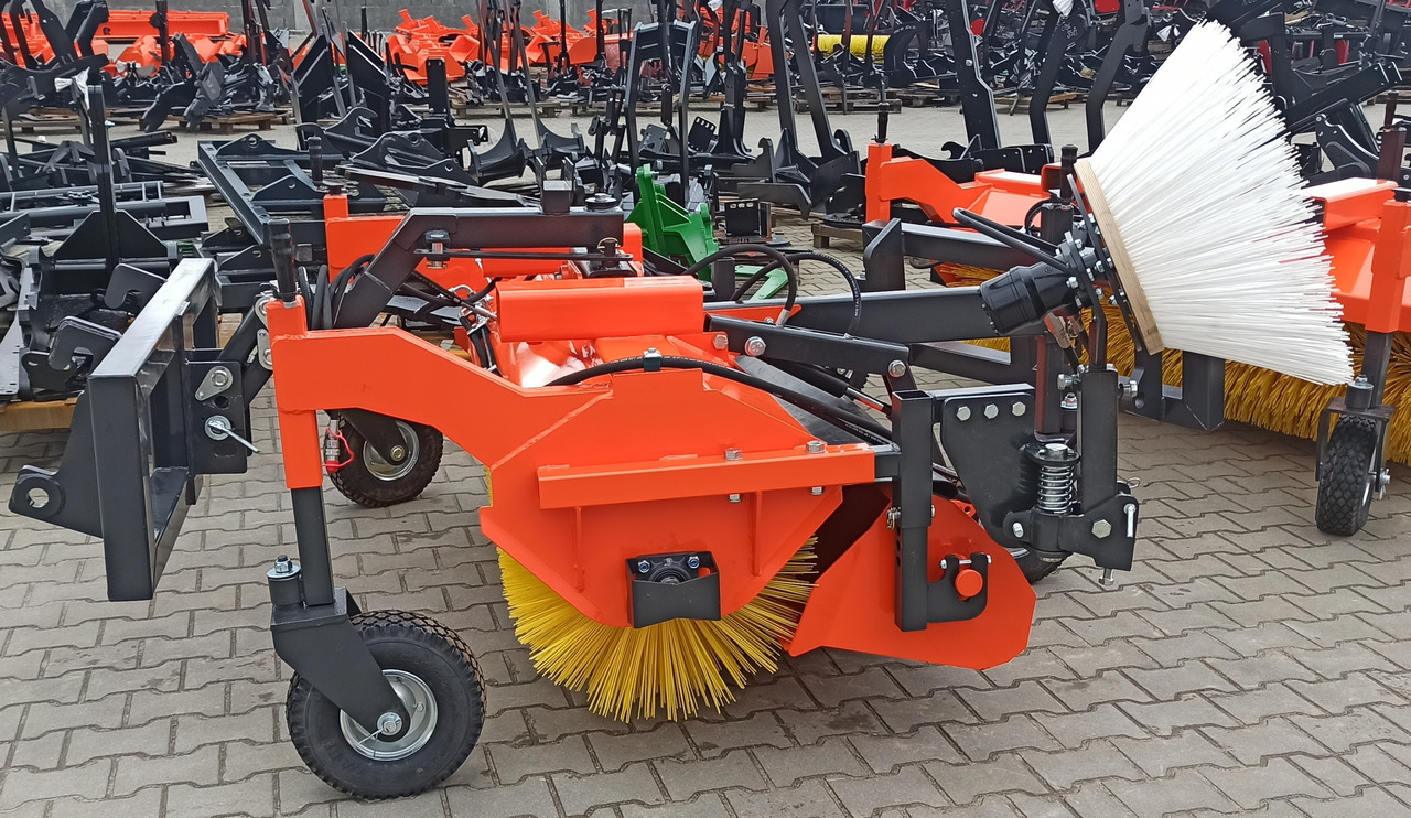 Metal-Technik Zamiatarka TOP MT 1600mm/ Sweeper / Kehrmaschine / Подметальная машина - Brosse: photos 3 Metal-Technik Zamiatarka TOP MT 1600mm/ Sweeper / Kehrmaschine / Подметальная машина - Brosse: photos 3