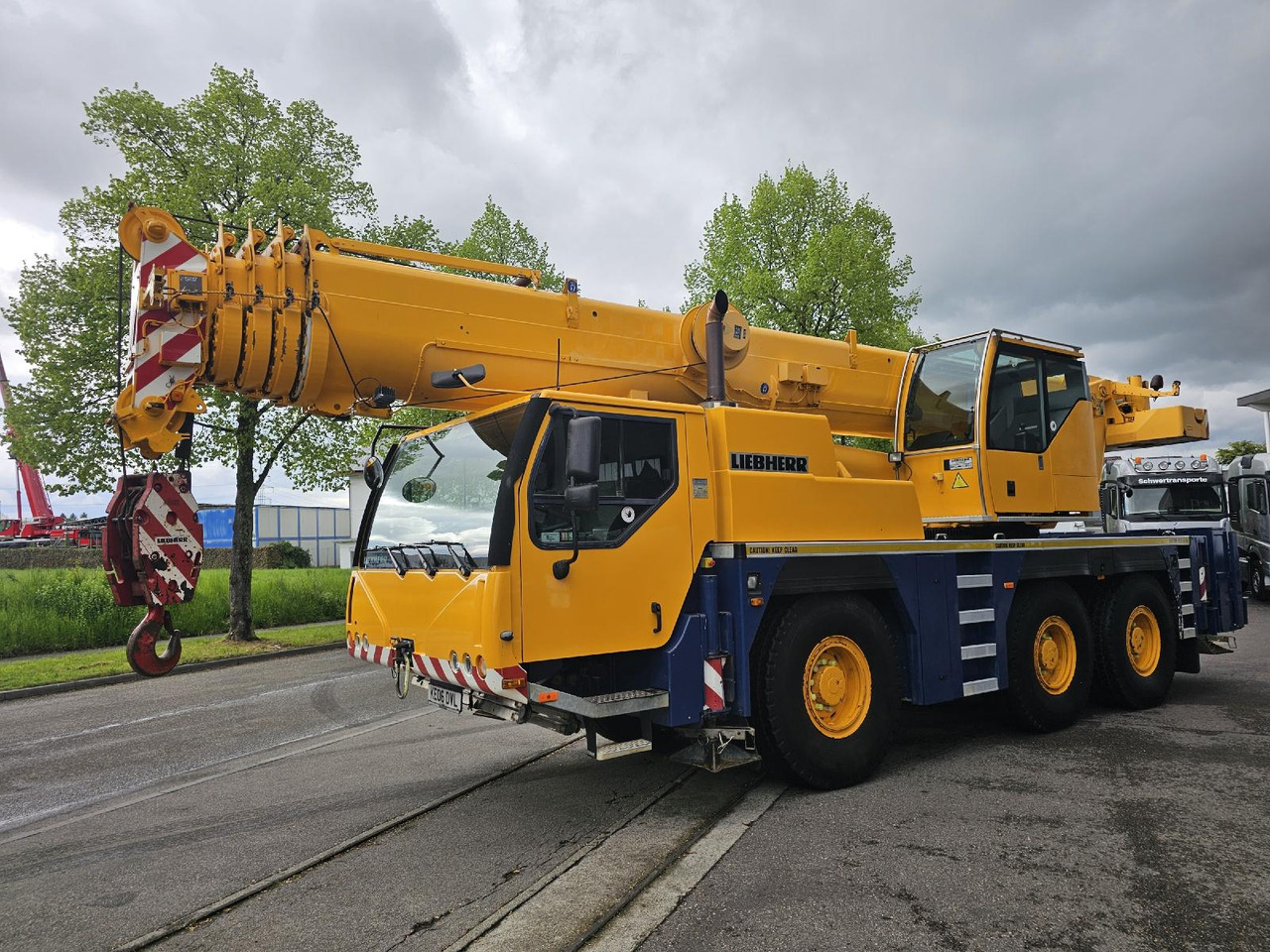 Liebherr LTM 1055-3.1 (06 - 056 016) | 6 x 6 - Grue mobile: photos 2 Liebherr LTM 1055-3.1 (06 - 056 016) | 6 x 6 - Grue mobile: photos 2