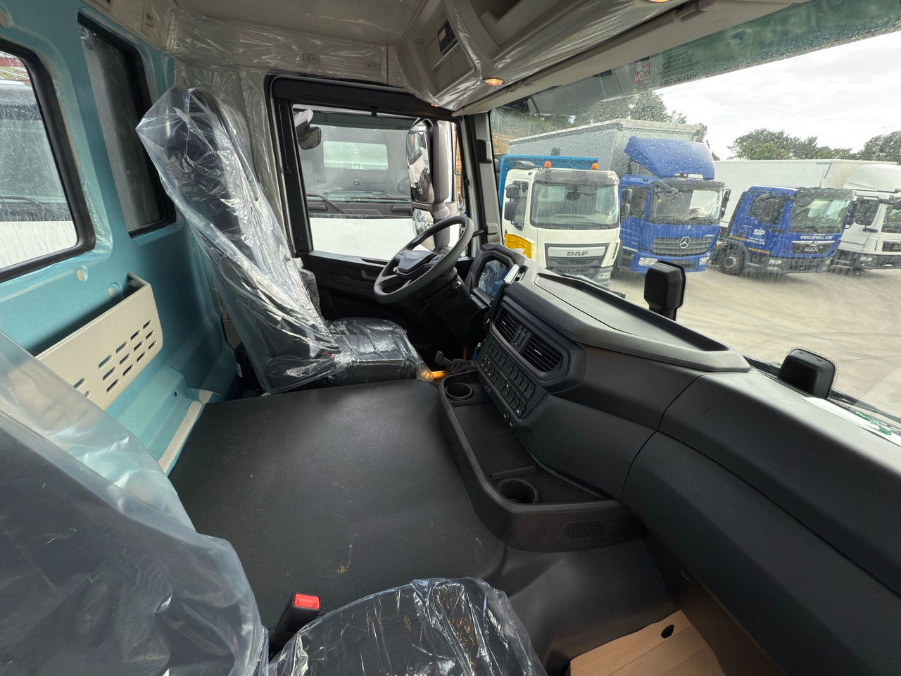 Châssis cabine IVECO AD380T46 6x4 E6 (Chassis): photos 9