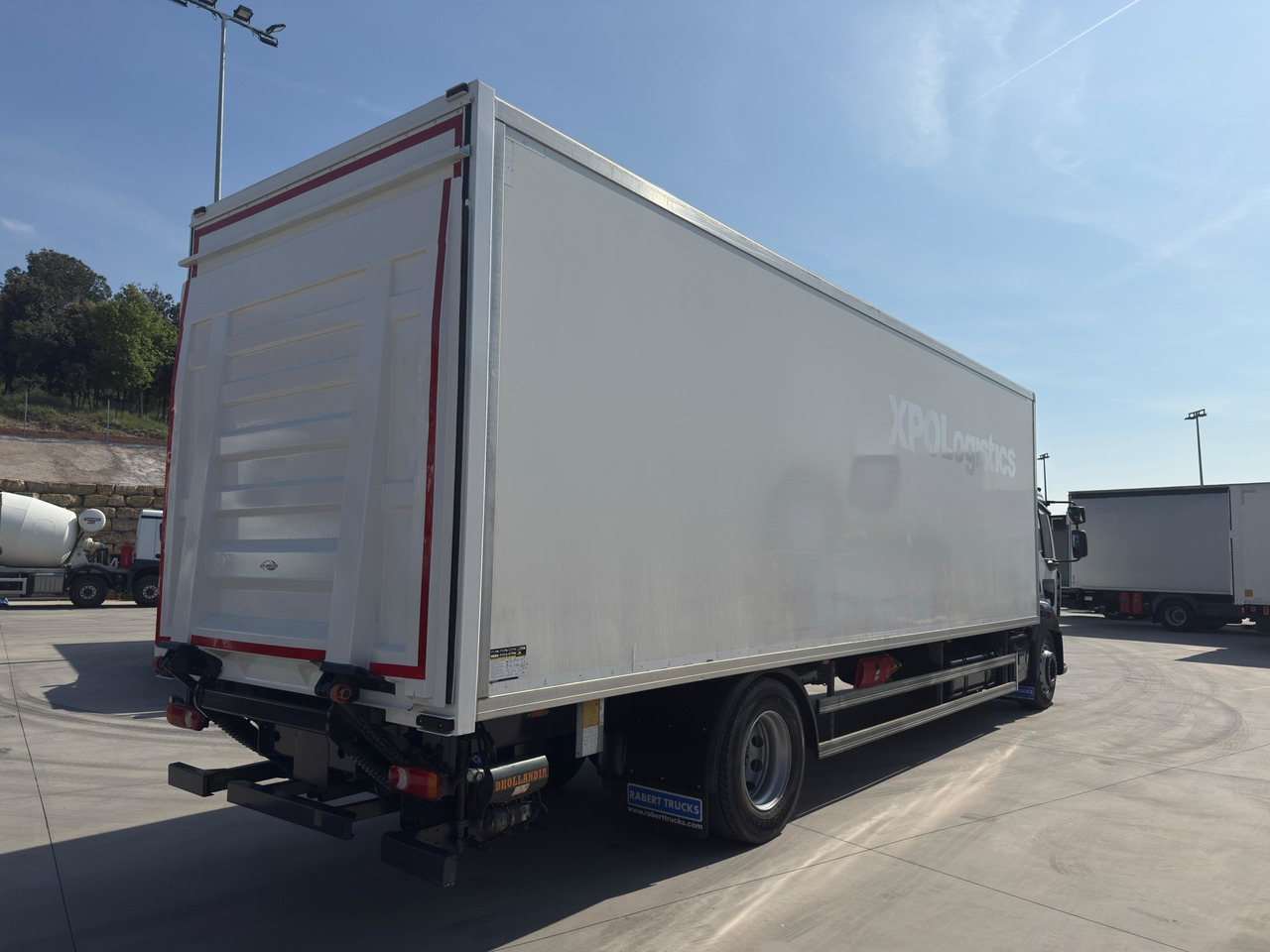 RENAULT D Wide 280 E6 (VAN) - Camion fourgon: photos 3 RENAULT D Wide 280 E6 (VAN) - Camion fourgon: photos 3